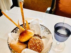 餐前面包-杭州国际会议中心洲际酒店-菋道海鲜餐厅