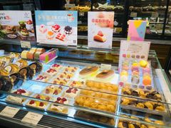 面包甜点陈列柜-多乐之日(和平伊势丹店)