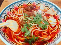 -鑫花溪牛肉米粉(人民广场店)