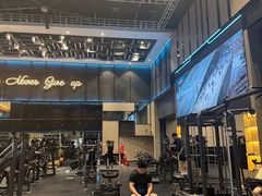 -滨力健身俱乐部