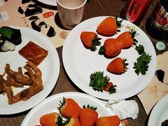 -好伦哥比萨烤肉自助(昌平航母店)