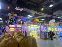 -直通车欢聚中心(崇州万达店)