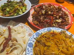 -柴窝堡22号辣子鸡·传承新疆菜