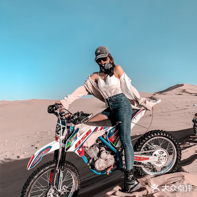 西北旅行｜鸣沙山⛰️月牙泉🌙沙漠绿洲