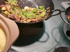 -费大厨辣椒炒肉(高铁吾悦广场店)