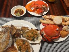-广州万富希尔顿酒店·感趣自助餐厅·金秋蟹宴生蚝海鲜刺身