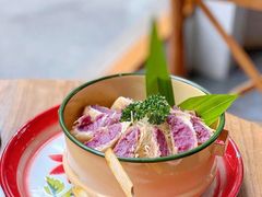 -Chom Cafe and Restaurant