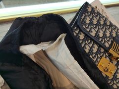 -星裳二手奢侈品回收鉴定(新华路店)