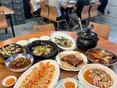 -荣基四海一家·家常菜·海鲜大排档(新安店)