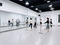 -白珂舞蹈教室