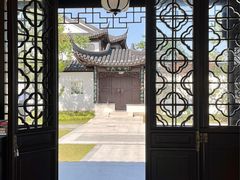 -上海滴水湖皇冠假日酒店