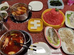 -四囍码头海鲜烧烤自助火锅(外滩南京东路悦荟广场店)