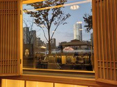 -蟹家大院 · 独揽江景(滨江店)