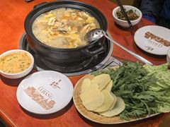 -菌之家·专业纯野生菌火锅·特色炒菌