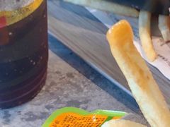 -麦当劳(展览路店)