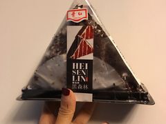 三角黑森林蛋糕-红叶蛋糕(广达路总店)