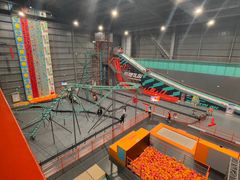 -极限PLAY运动娱乐新世界·团建派对潮玩休闲馆·室内蹦极高空游乐园