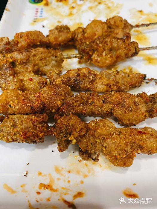 卞二小串·鹤岗烧烤·坑烤(永定路店)脆皮肥瘦图片