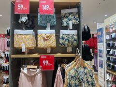 -优衣库(深圳万象天地旗舰店)