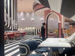 -奈尔宝家庭中心·亲子餐厅(鄞州万达店)