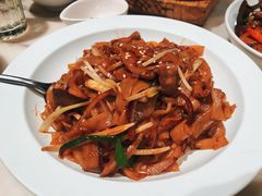 干炒牛河-汤城小厨•粤菜•靓汤(西直门凯德MALL店)