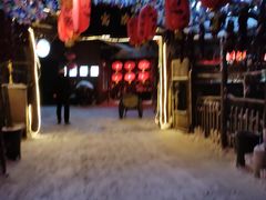 -鱼窝棚柴火铁锅炖(富山屯店)