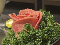 -明洞阿姨·韩式酱蟹烤肉·创意料理(方庄店)