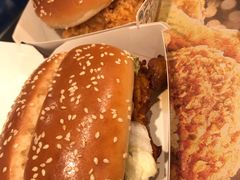 新奥尔良烤鸡腿堡ST-肯德基(新凌云店)