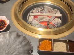 -铭牛烧肉·和牛海鲜自助(高新月牙湖店)