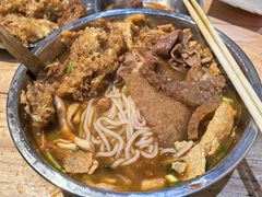 -柳州肥姨妈大骨螺蛳粉(沙河店)