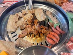 -哈哈碳都·牛肋条无限自助烤肉(台江万达店)
