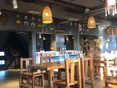 大堂-滇海谣云南斑鱼养生火锅(北戴河旗舰店)