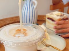 -AHAVA·Fang Baking Studio
