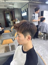 -藤野造型烫发染发