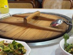 -鲁员外地锅鸡地锅鱼(古墩路店)