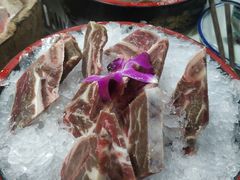澳洲牛仔骨-港迹·鲜围煮海鲜火锅(湖州时代广场店)