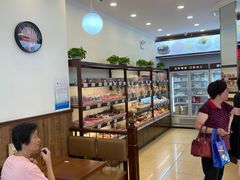 -红宝石·鲜奶小方·海派西点房(丰庄店)