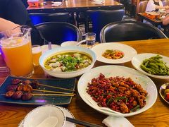 -爱啤精酿·民谣酒馆(滨江店)