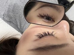 -UN·桃喜日系美睫美甲