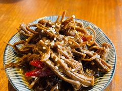 麻辣牛肉丝-余味
