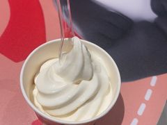 -海底捞火锅(中商百货夜宵主题店)