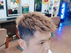 -乾健·烫染·接发SALON