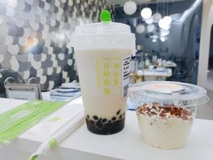 -奈雪的茶(湖滨银泰in77C区PRO店)