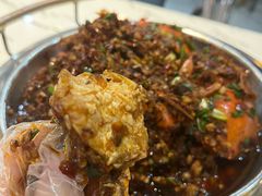 -凤凰路何眼镜香辣蟹(花果园店)