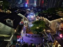 -观音桥步行街