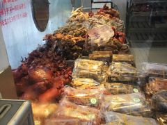 -陆稿荐观前街店