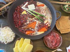 -黄潇洒老火锅(九眼桥宏济巷店)