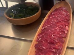 -左庭右院鲜牛肉火锅(金山万达店)