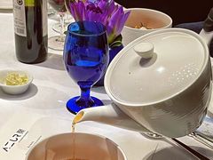 意式鸭肝饺子配牛肉清汤-AZUR聚(香格里拉饭店)