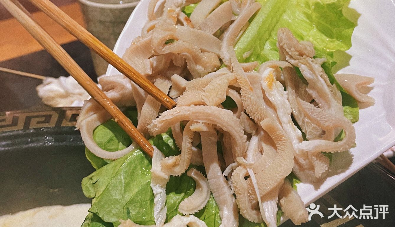 隔离仲有骨汤如果唔钟意食辣嘅仲有退路可言哈哈哈哈